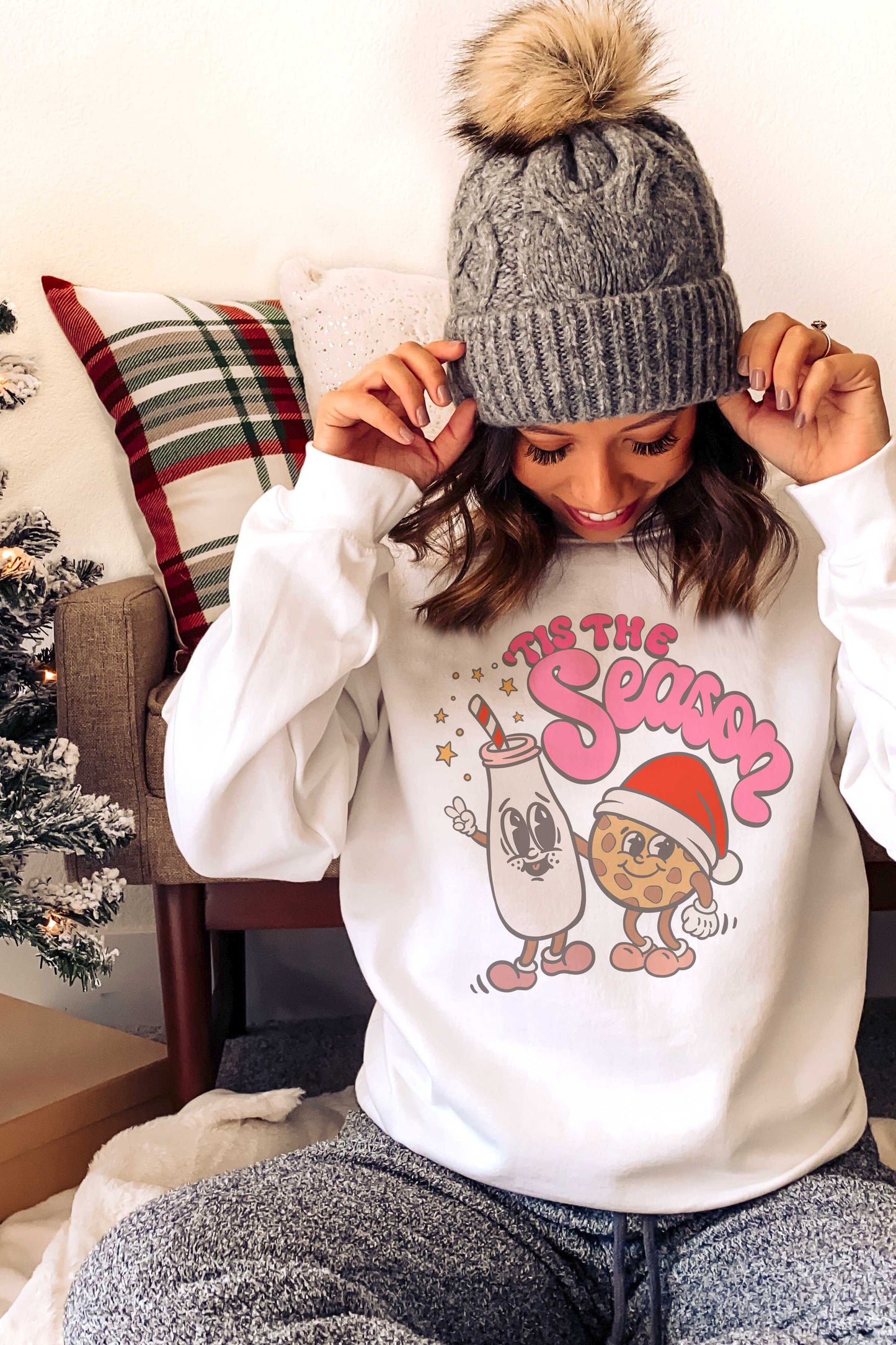 'Tis The Season Graphic Sweatshirt